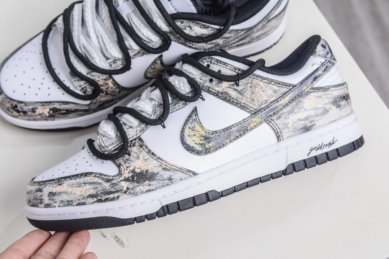 270 Nike Dunk Low 淘金热 黑白金 HF5441-100
