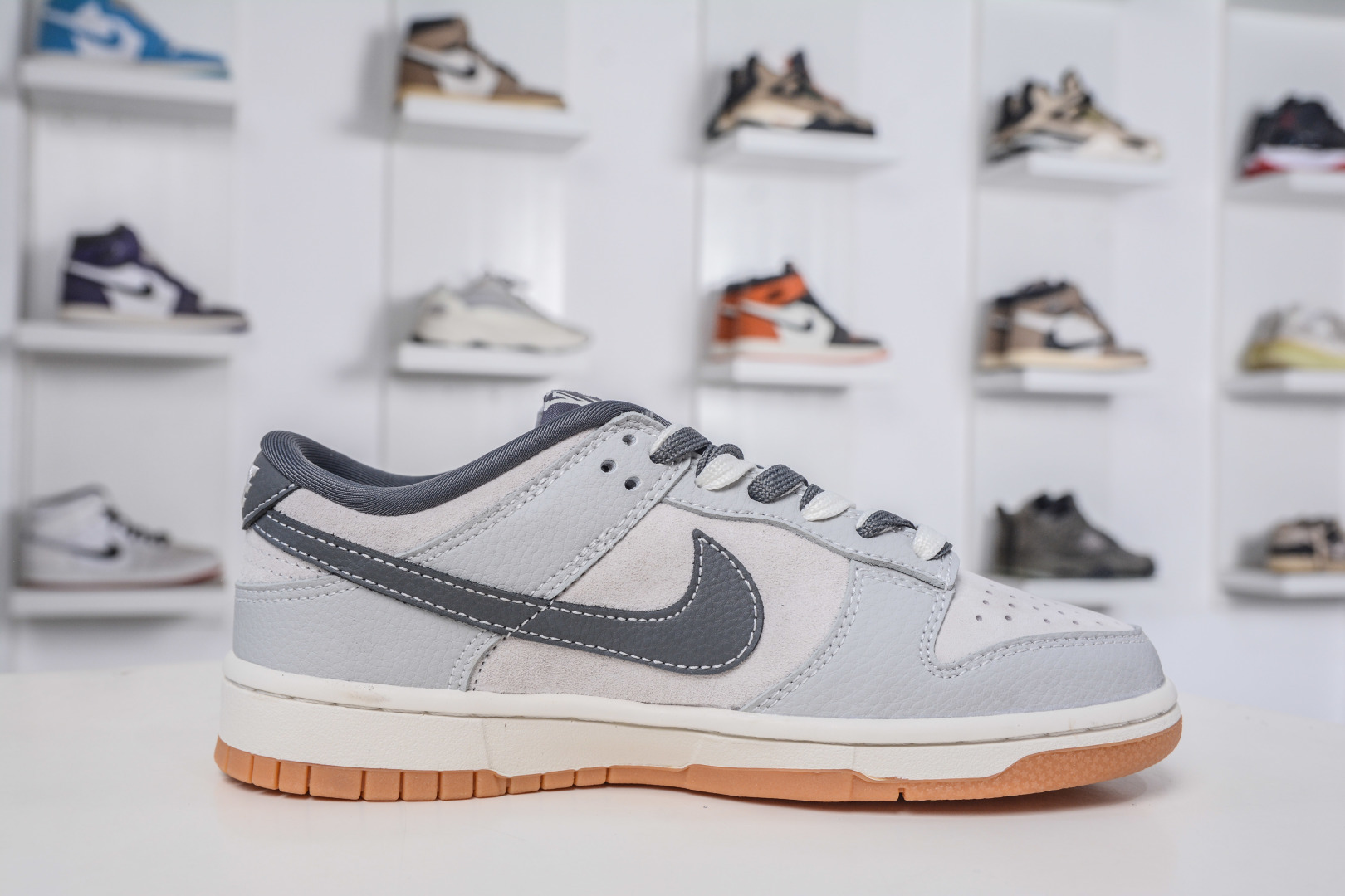 Nike SB Dunk Low X Stussy x Louis Vuitton LV斯图西联名-灰黑生胶 SG6688-006