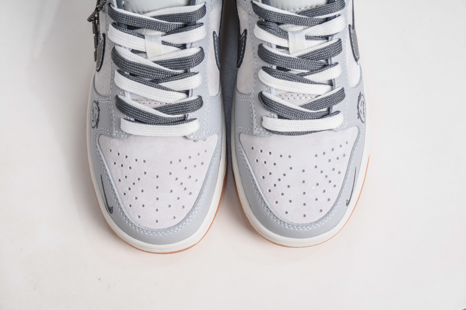 Nike SB Dunk Low X Stussy x Louis Vuitton LV斯图西联名-灰黑生胶 SG6688-006