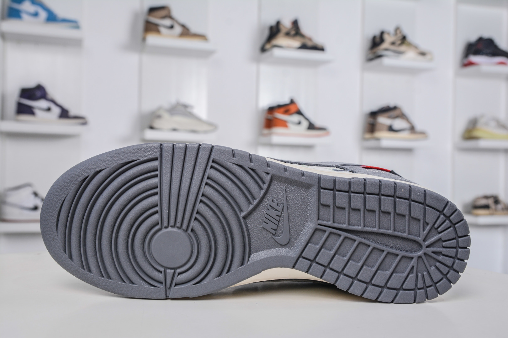 Nike SB Dunk Low x Louis Vuitton LV联名-白灰 CX5050-Y13