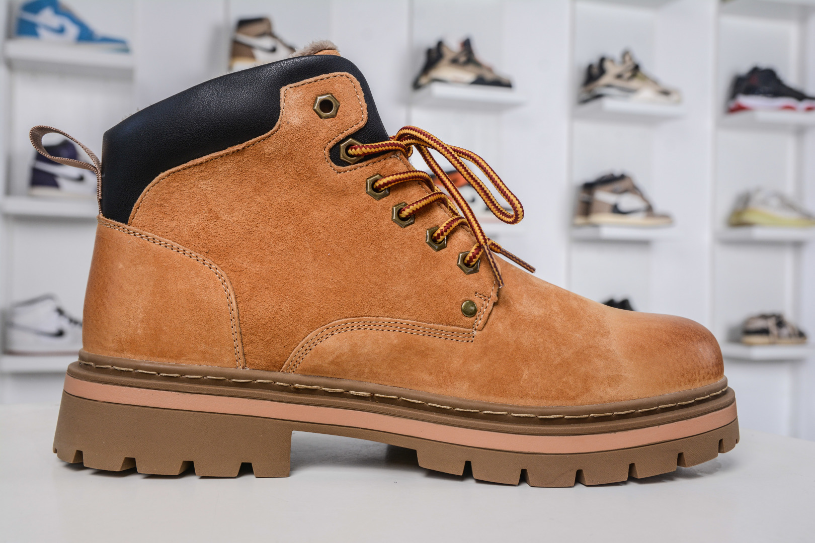 320 Timberland添柏岚/天伯伦秋冬新品（毛绒内里保暖锁热）秋冬必备户外休闲大黄靴系列 TB10039M