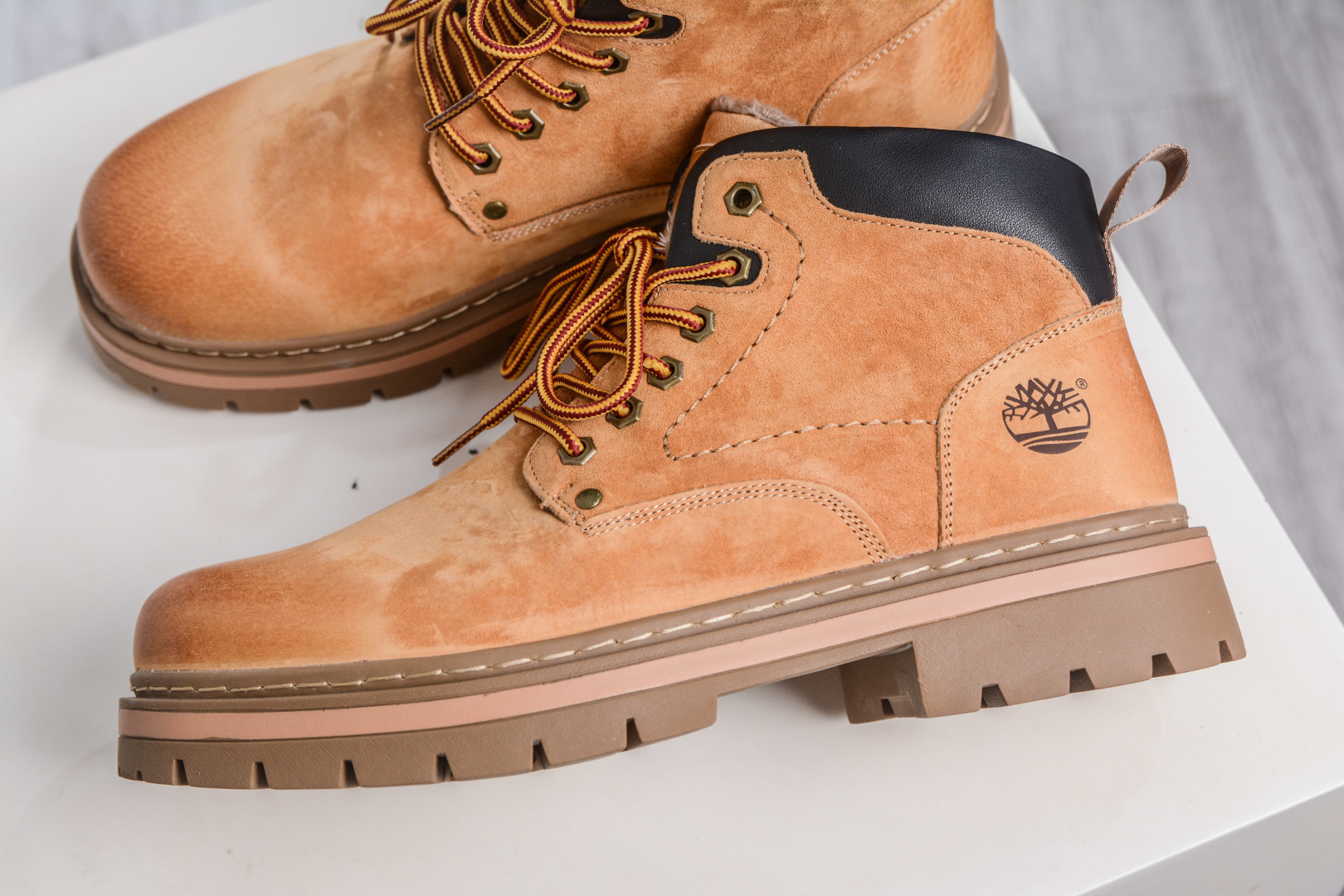 320 Timberland添柏岚/天伯伦秋冬新品（毛绒内里保暖锁热）秋冬必备户外休闲大黄靴系列 TB10039M