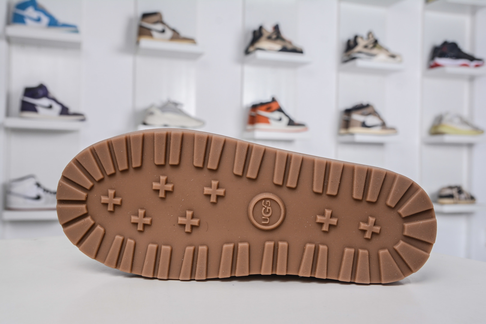 360 UGG Mini Lace-Up Weather 两用可拆卸 冬季中性款雪地靴 1120849