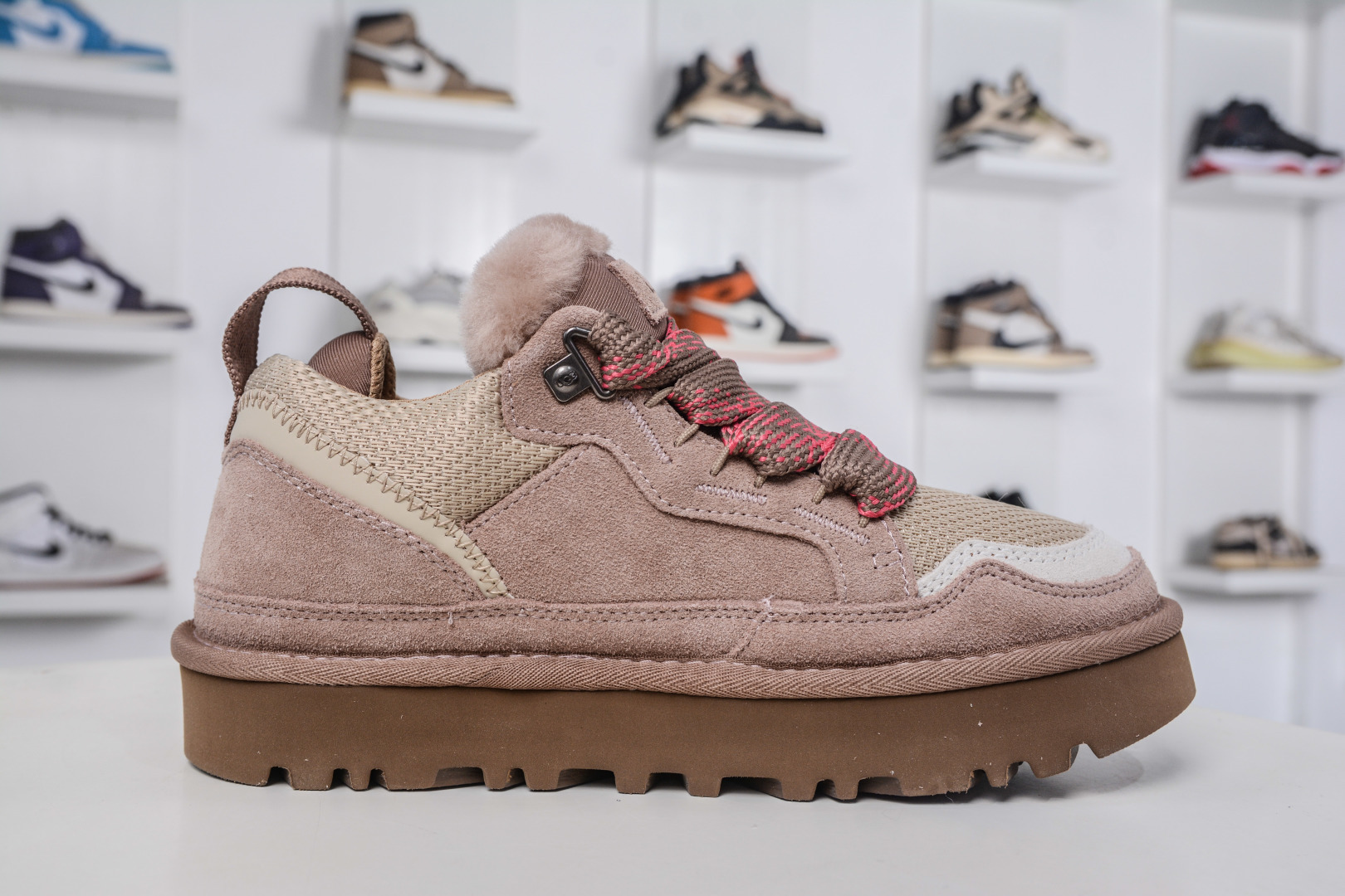 300 UGG 梅尔系列 鞋面设计 采用优质翻毛皮鞋面 再生弹道帆布网纱 双色扁平鞋带 1144032