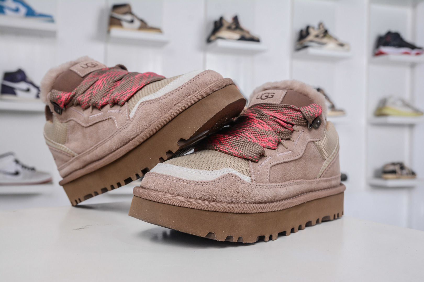 300 UGG 梅尔系列 鞋面设计 采用优质翻毛皮鞋面 再生弹道帆布网纱 双色扁平鞋带 1144032