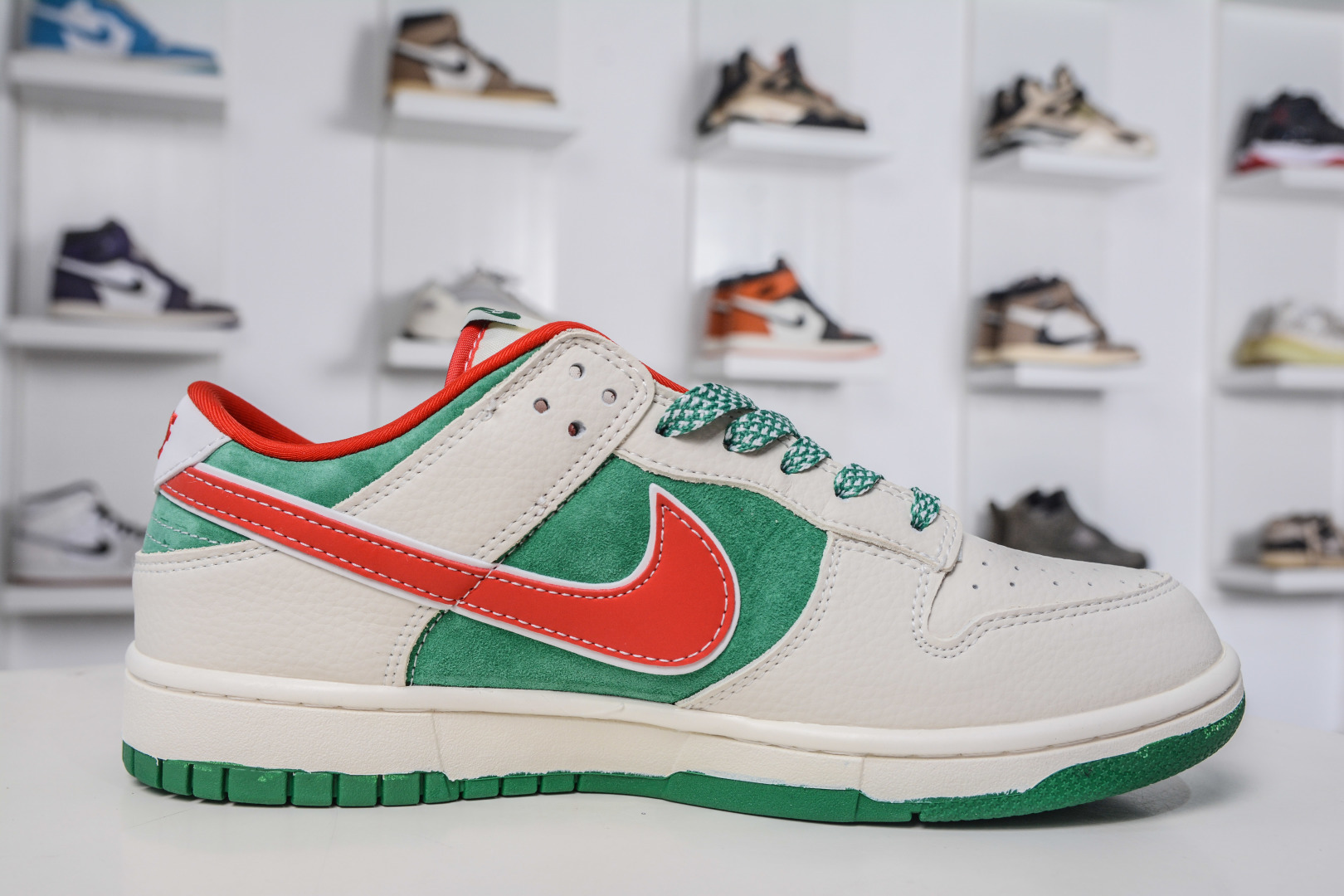 Nike SB Dunk Low x The North Face 北面联名-白绿红勾 DG1988-011