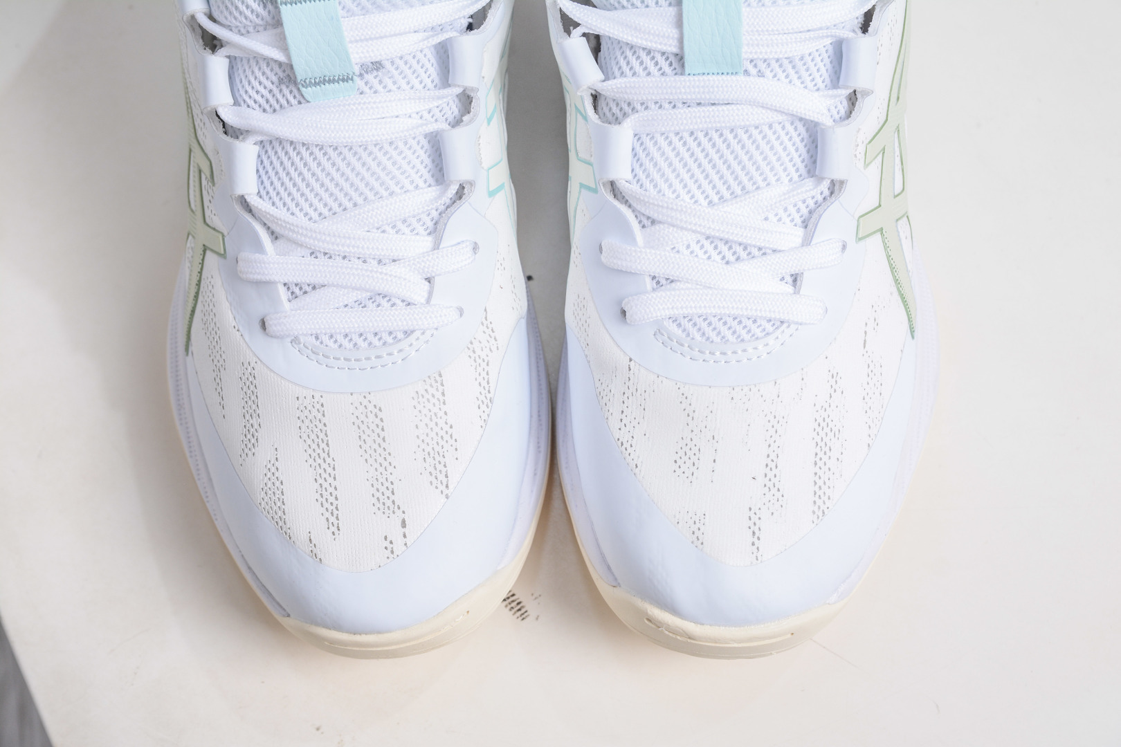 220 Asics Gelhoop V17 S亚瑟士 减震助弹防滑篮球鞋 1063A096-101