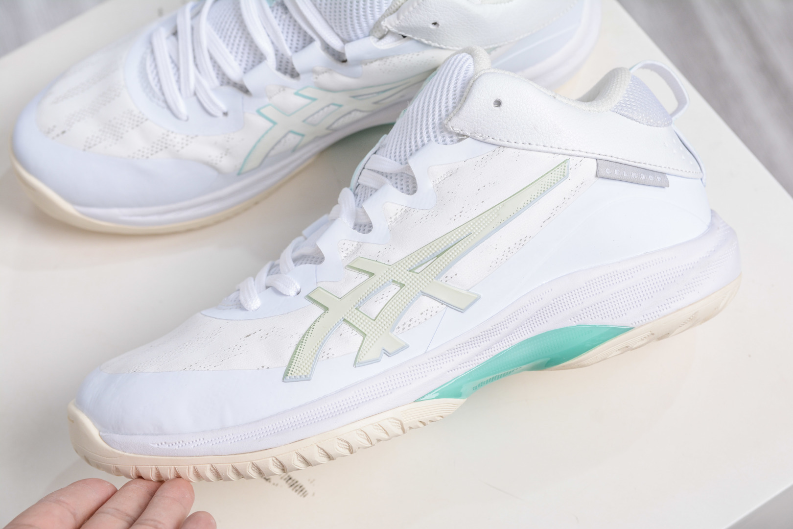 220 Asics Gelhoop V17 S亚瑟士 减震助弹防滑篮球鞋 1063A096-101