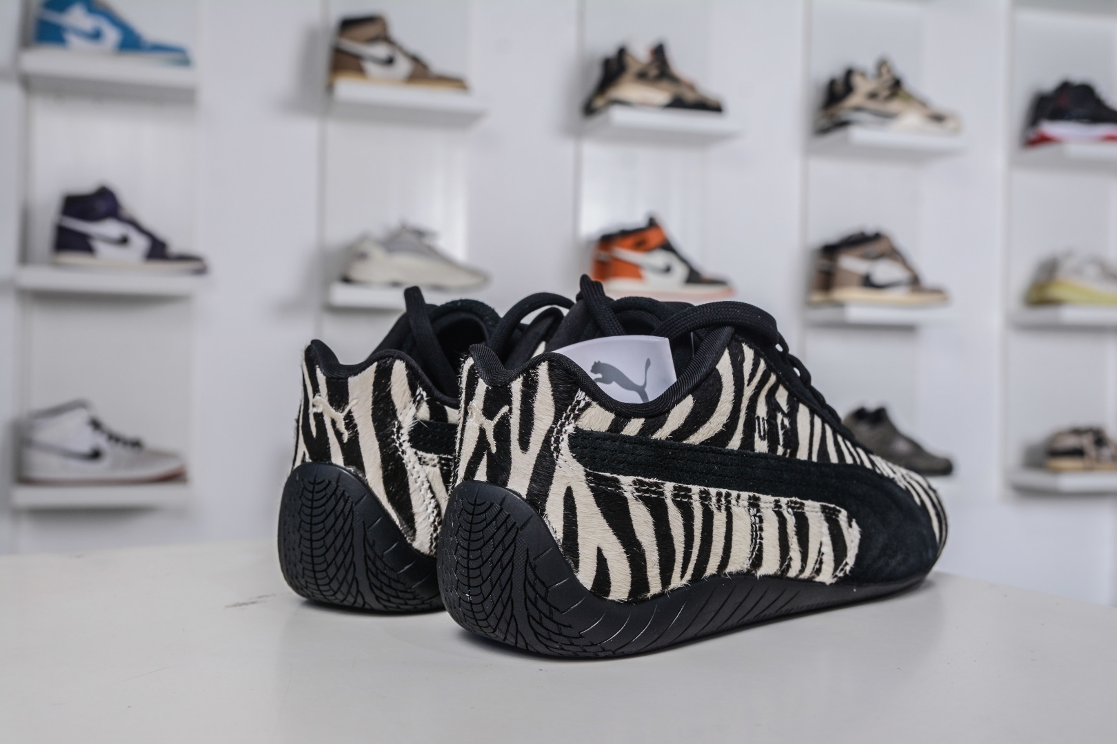 Puma Speedcat Sparco 彪马罗马阿莫尔系列 复古运动休闲赛车跑鞋 403356-01-Top High Quatity Cheap Sneakers Fashion Clothing Clothes Bags handbags Shoes of all Brand wholesale With The best Quality And Beautiful Price from China Factory Chinese suppliers wholesaler seller Puma Speedcat Sparco 彪马罗马阿莫尔系列 复古运动休闲赛车跑鞋 403356-01