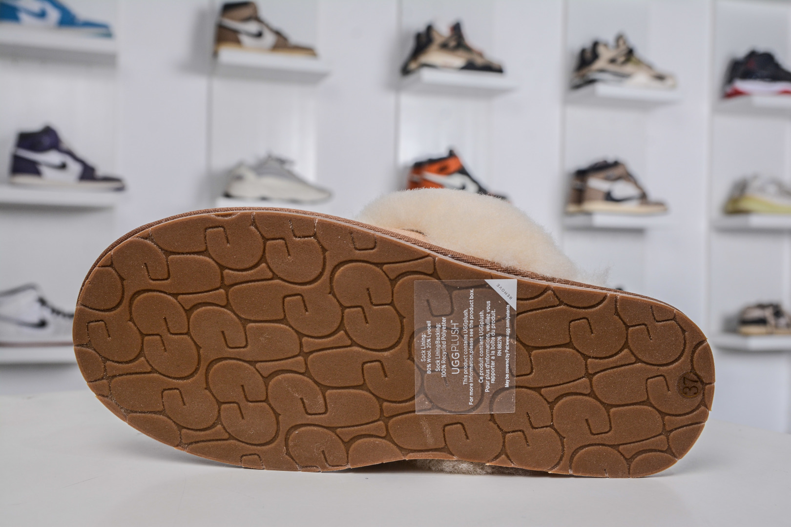 UGG 星拖 1cm薄底 雪地靴女款 1016872