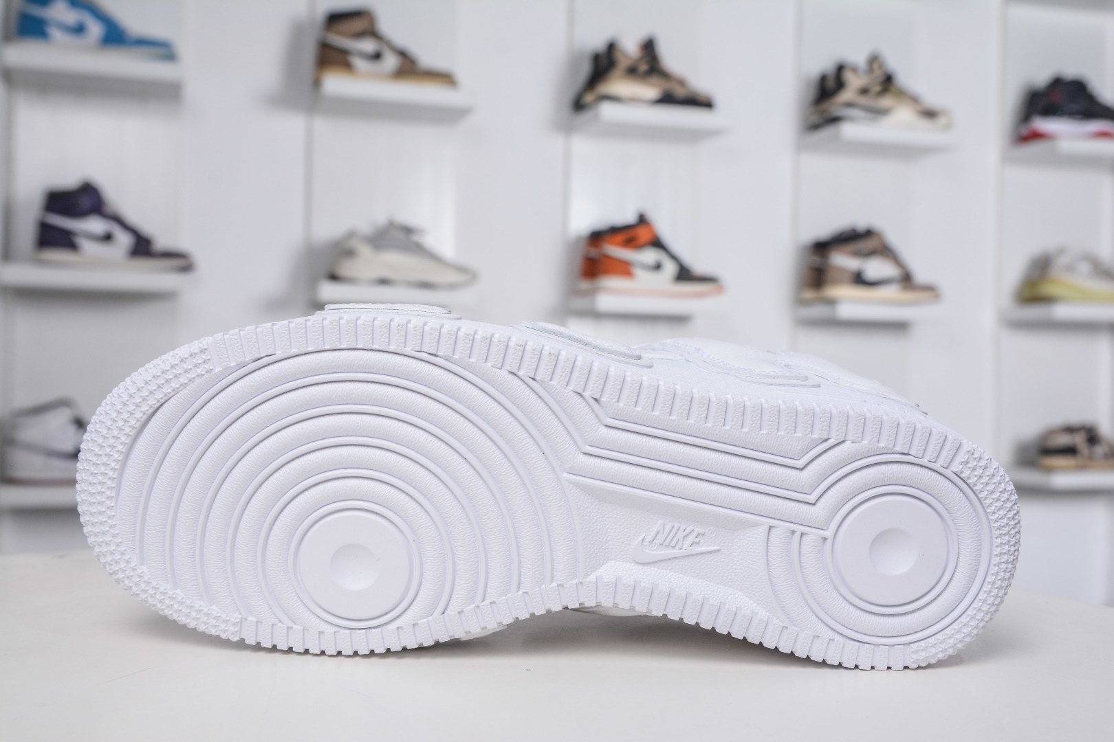 HY版 350 TOP版 多版本供应 HY版 CPFM x NK Air Force 1 07 Low 空军一号系列低帮经典百搭休闲运动板鞋“联名放大补丁字母” FQ7069-100