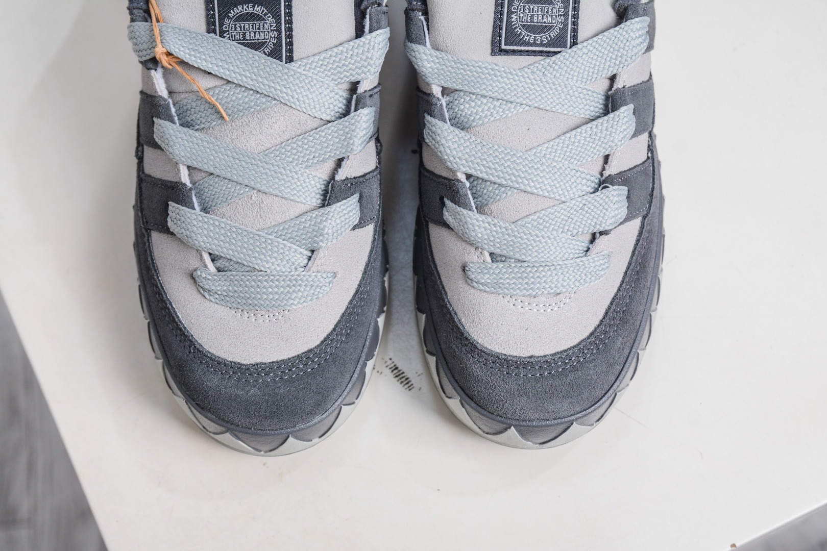 160 AD Adimatic Low 马蒂奇系列低帮复古面包鞋运动休闲滑板板鞋 KI8885