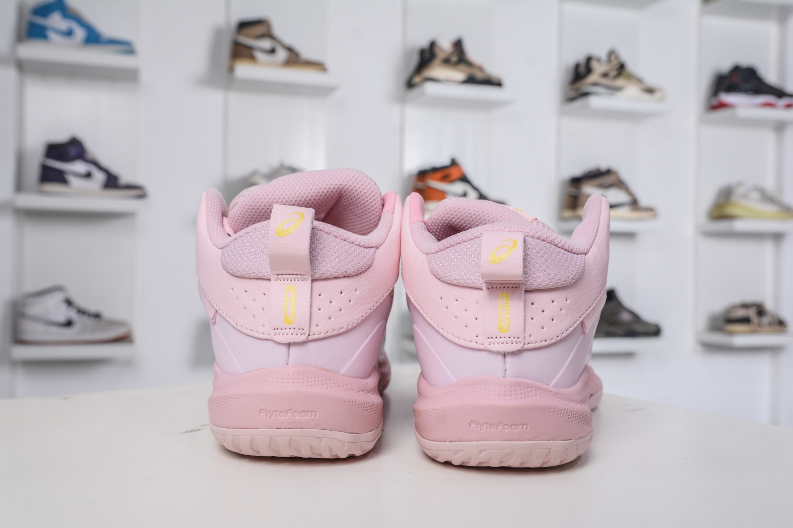 220 Asics Gelhoop V17 S亚瑟士 减震助弹防滑篮球鞋 1063A110-700