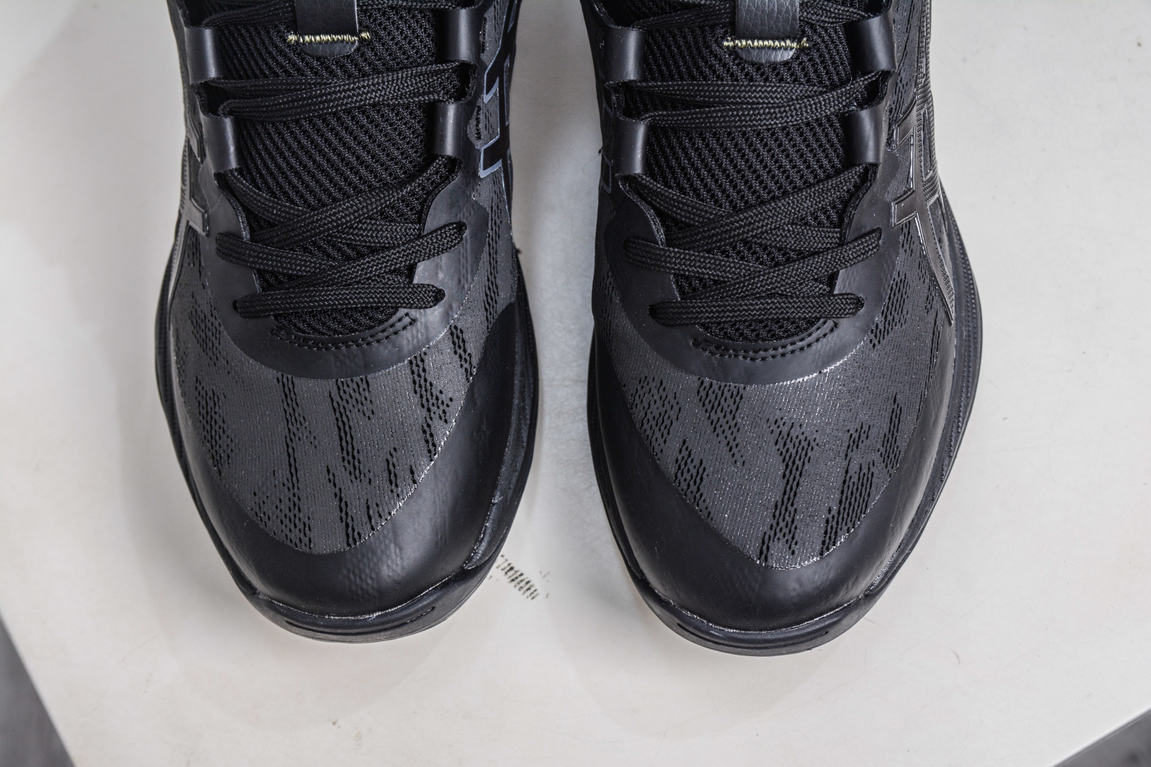 220 Asics Gelhoop V17 S亚瑟士 减震助弹防滑篮球鞋 1063A096-001