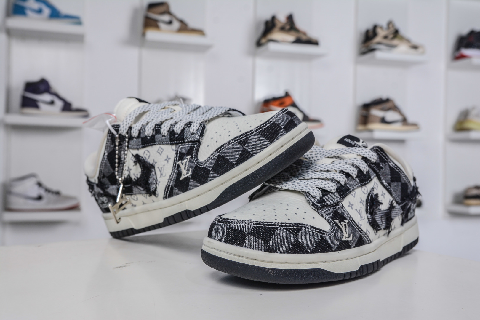 Nike SB Dunk Low x Louis Vuitton LV联名-白黑格子牛仔 YF9511-901