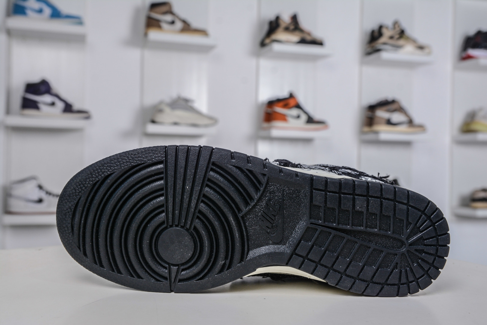 Nike SB Dunk Low x Louis Vuitton LV联名-白黑格子牛仔 YF9511-901