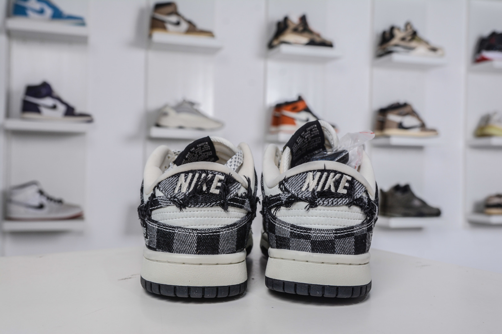 Nike SB Dunk Low x Louis Vuitton LV联名-白黑格子牛仔 YF9511-901