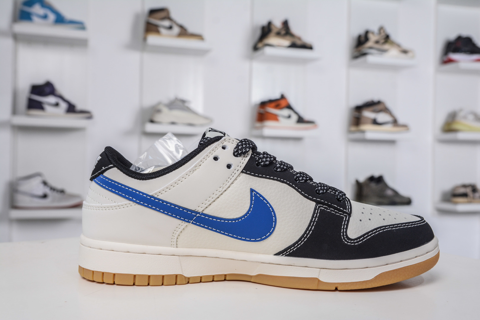 Nike SB Dunk Low x Louis Vuitton LV联名-米黑篮生胶 JP1628-003