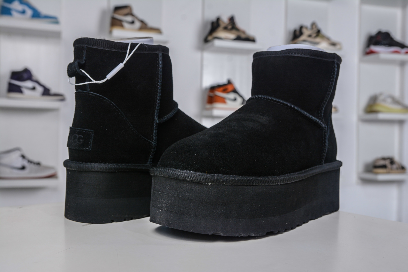 260 UGG Mini中桶厚底5cm 黑色 小书爆款 广州外贸大厂生产 鞋头到鞋垫真羊皮毛一体 1134991