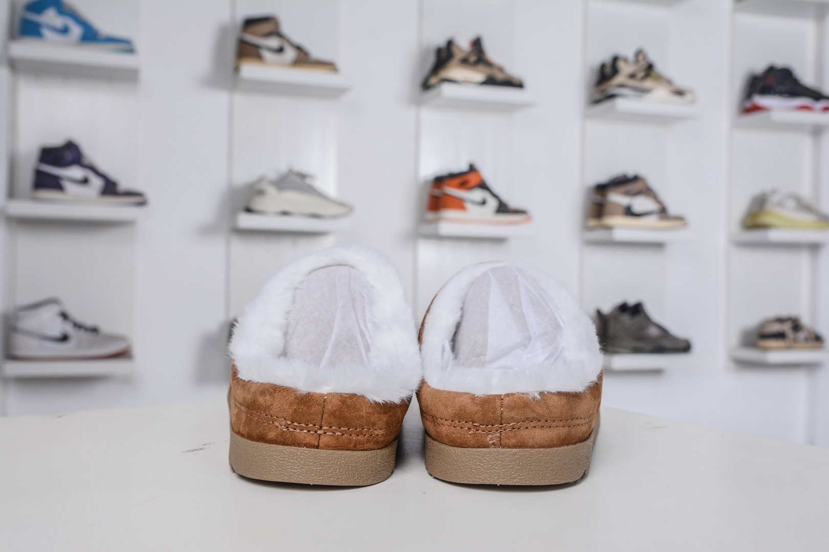 180 alo yoga Recovery Mode 舒适简约 静音防磨包头拖鞋 男女同款 棕色