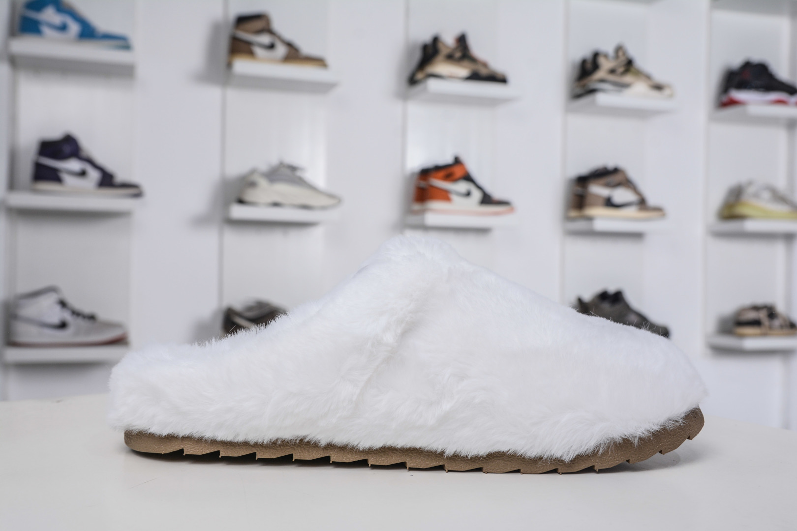 alo yoga Recovery Mode 舒适简约 静音防磨包头拖鞋