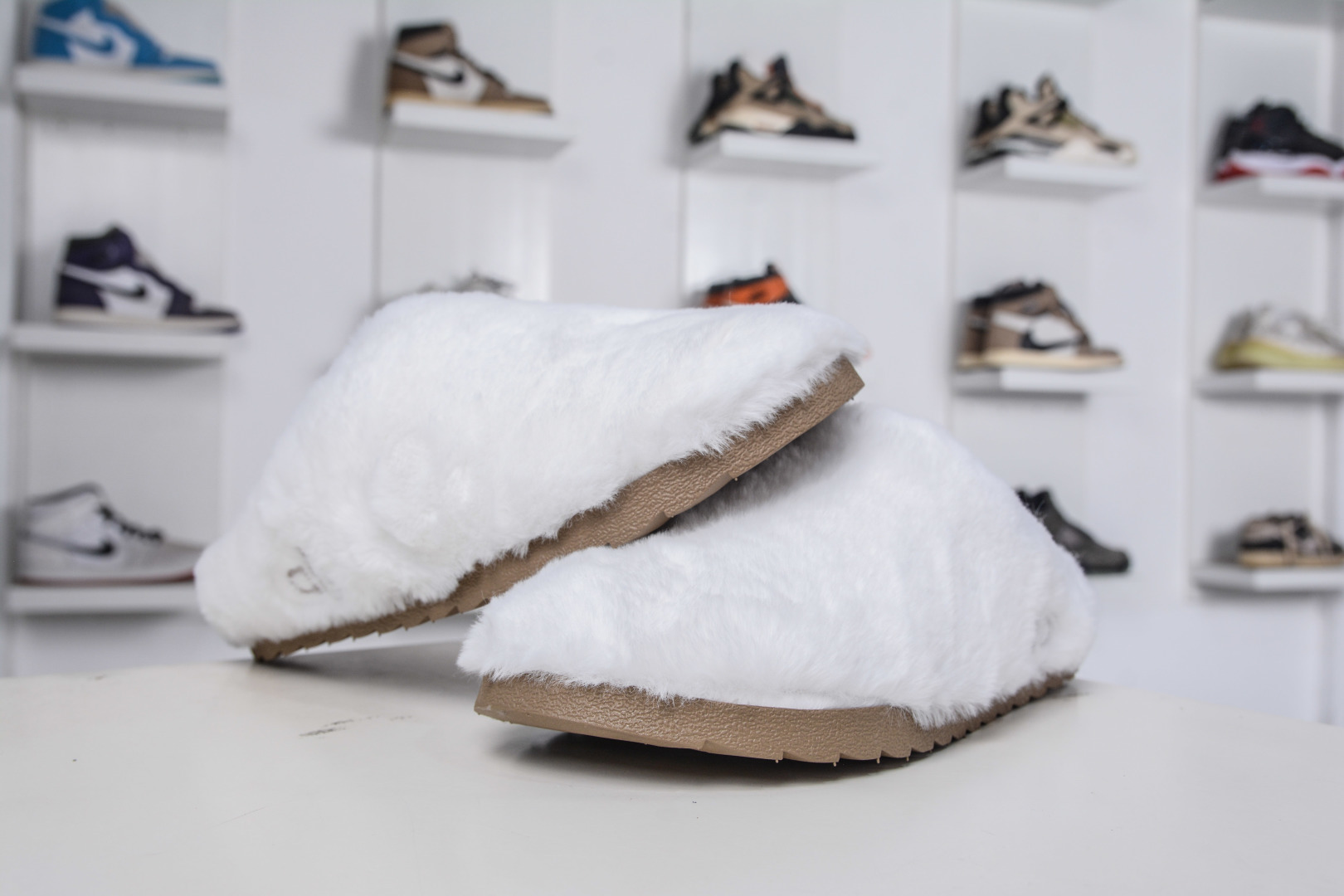 alo yoga Recovery Mode 舒适简约 静音防磨包头拖鞋