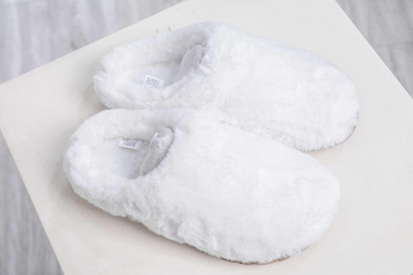 alo yoga Recovery Mode 舒适简约 静音防磨包头拖鞋