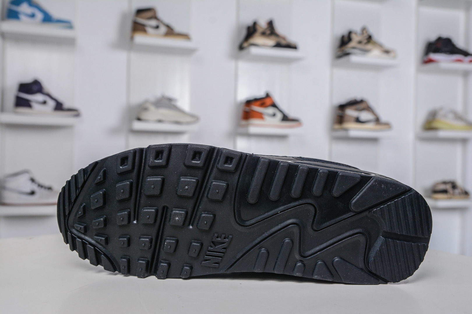 X版 NK Air 90 气垫复古减震跑步鞋 CZ5594-001-High Quatity Cheap Brand wholesale wholesaler seller Clothes Bags handbags Sneakers Top Fashion Clothing Shoes from China Factory Chinese suppliers best Quality Beautiful Price X版 NK Air 90 气垫复古减震跑步鞋 CZ5594-001