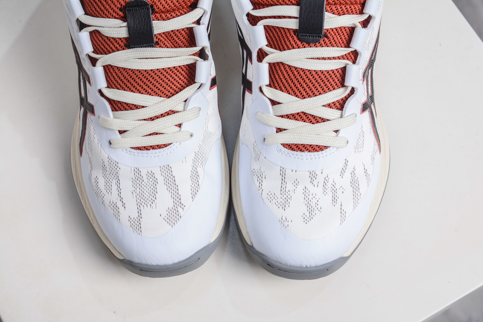 220 Asics Gelhoop V17 S亚瑟士 减震助弹防滑篮球鞋 1063A101-104