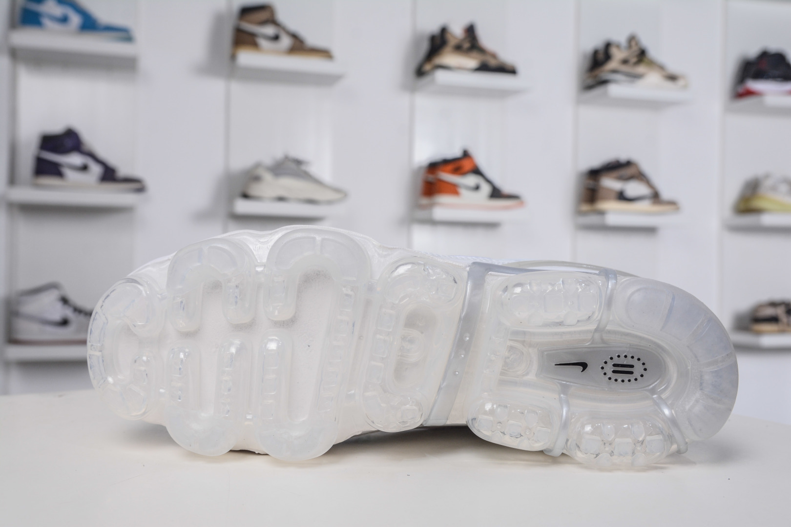 NK Air Vapor 360 全掌大气垫透气跑步鞋 CK9671-100-High Quatity Cheap Brand wholesale wholesaler seller Clothes Bags handbags Sneakers Top Fashion Clothing Shoes from China Factory Chinese suppliers best Quality Beautiful Price NK Air Vapor 360 全掌大气垫透气跑步鞋 CK9671-100