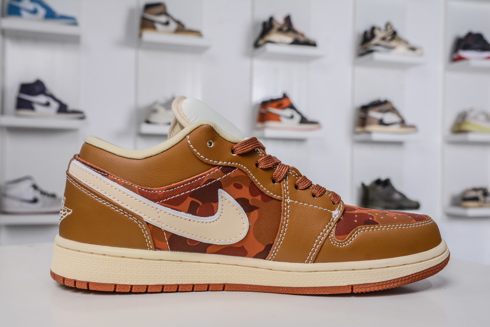 Air Jordan 1 Retro Low x Bape 猿人头联名-古铜褐 QG1988-014
