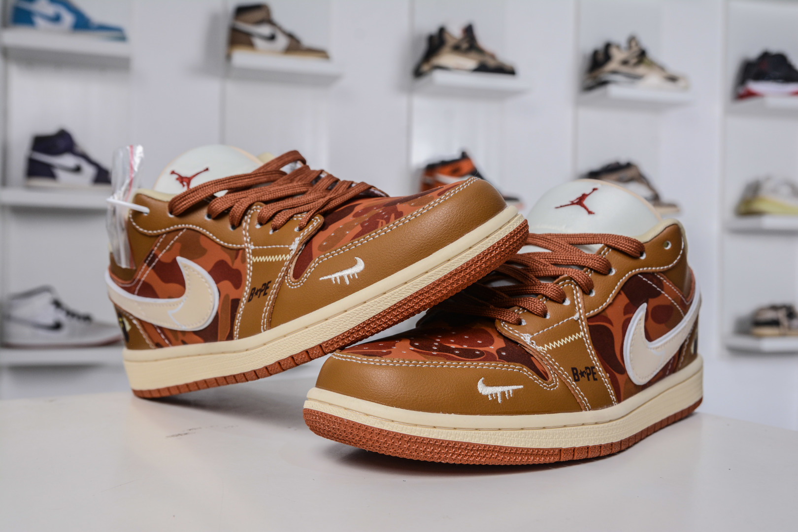 Air Jordan 1 Retro Low x Bape 猿人头联名-古铜褐 QG1988-014