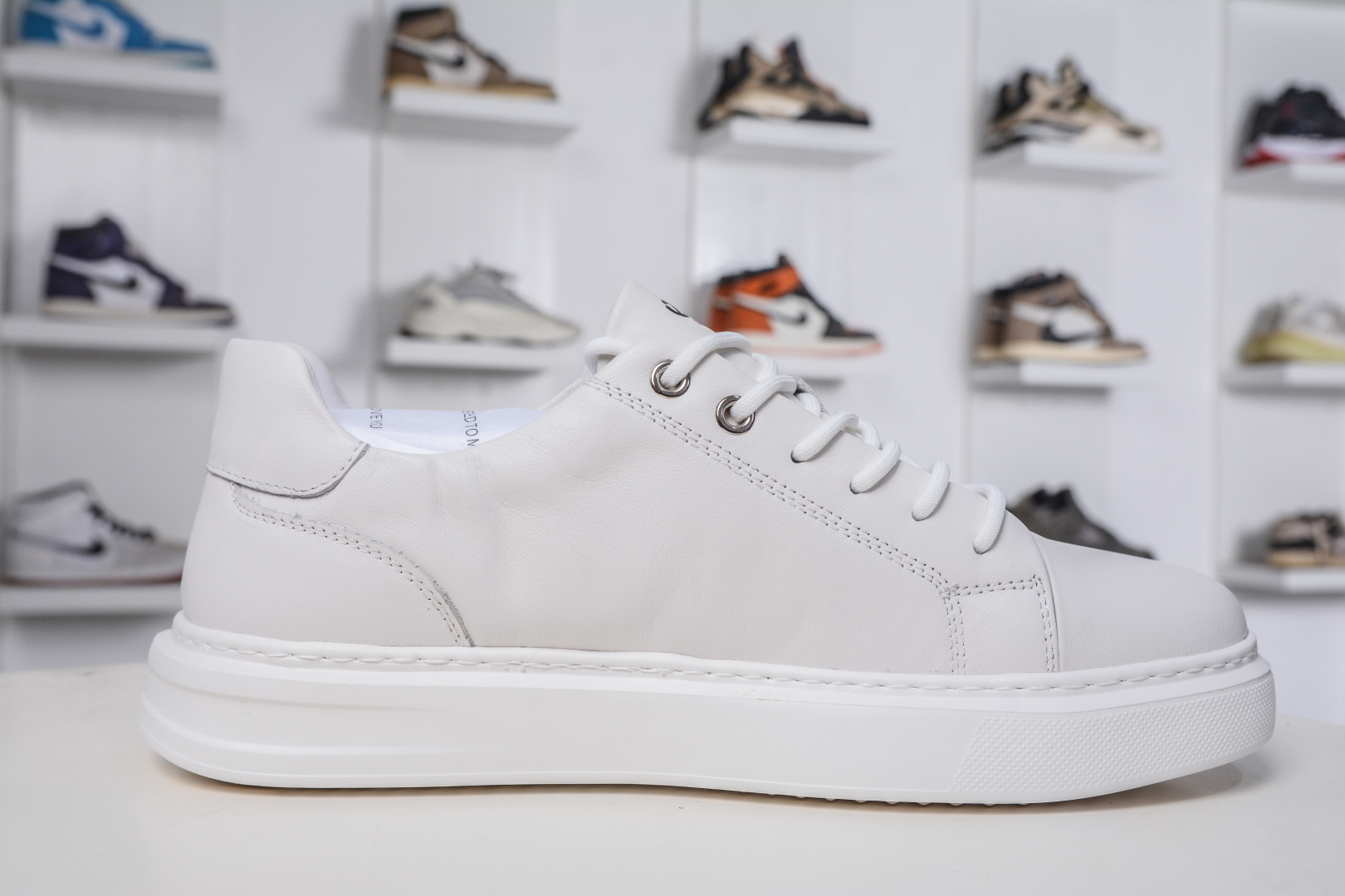 300 Ecco爱步休闲鞋子男鞋 透气防水百搭休闲板鞋 柔酷7号系列经典小白鞋