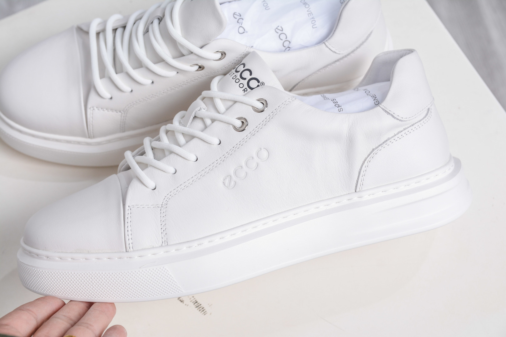 300 Ecco爱步休闲鞋子男鞋 透气防水百搭休闲板鞋 柔酷7号系列经典小白鞋