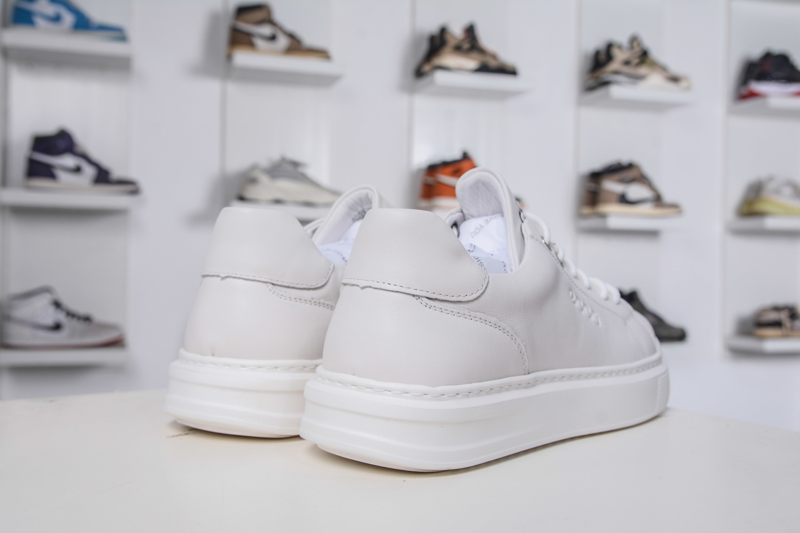 300 Ecco爱步休闲鞋子男鞋 透气防水百搭休闲板鞋 柔酷7号系列经典小白鞋