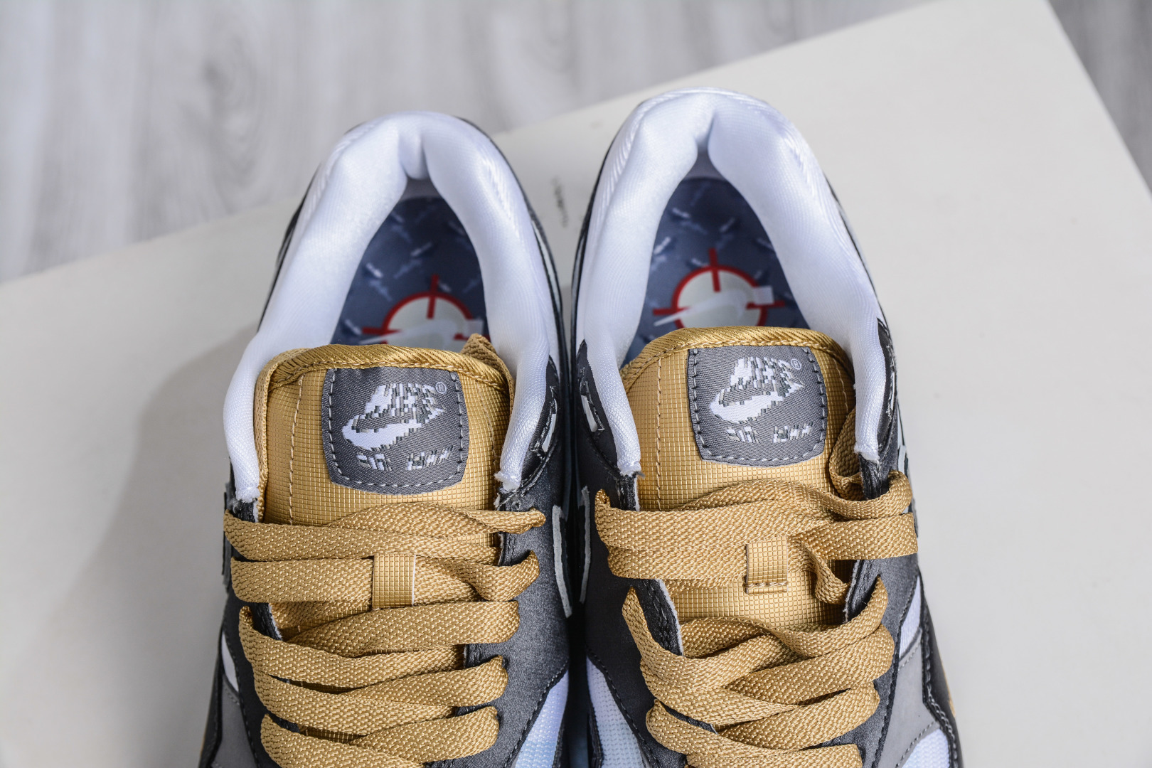 GX版 NK Air 1 初代复古气垫慢跑鞋 IB9898-001-High Quatity Cheap Brand wholesale wholesaler seller Clothes Bags handbags Sneakers Top Fashion Clothing Shoes from China Factory Chinese suppliers best Quality Beautiful Price GX版 NK Air 1 初代复古气垫慢跑鞋 IB9898-001