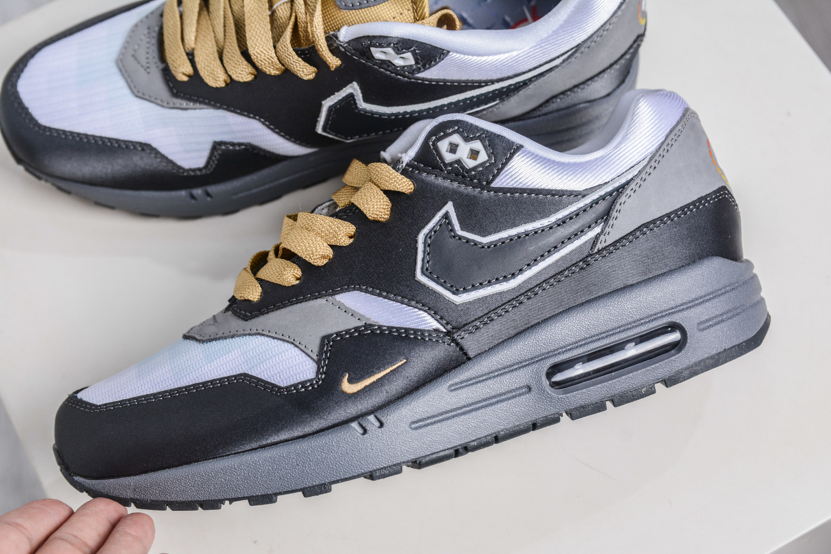 GX版 NK Air 1 初代复古气垫慢跑鞋 IB9898-001-High Quatity Cheap Brand wholesale wholesaler seller Clothes Bags handbags Sneakers Top Fashion Clothing Shoes from China Factory Chinese suppliers best Quality Beautiful Price GX版 NK Air 1 初代复古气垫慢跑鞋 IB9898-001