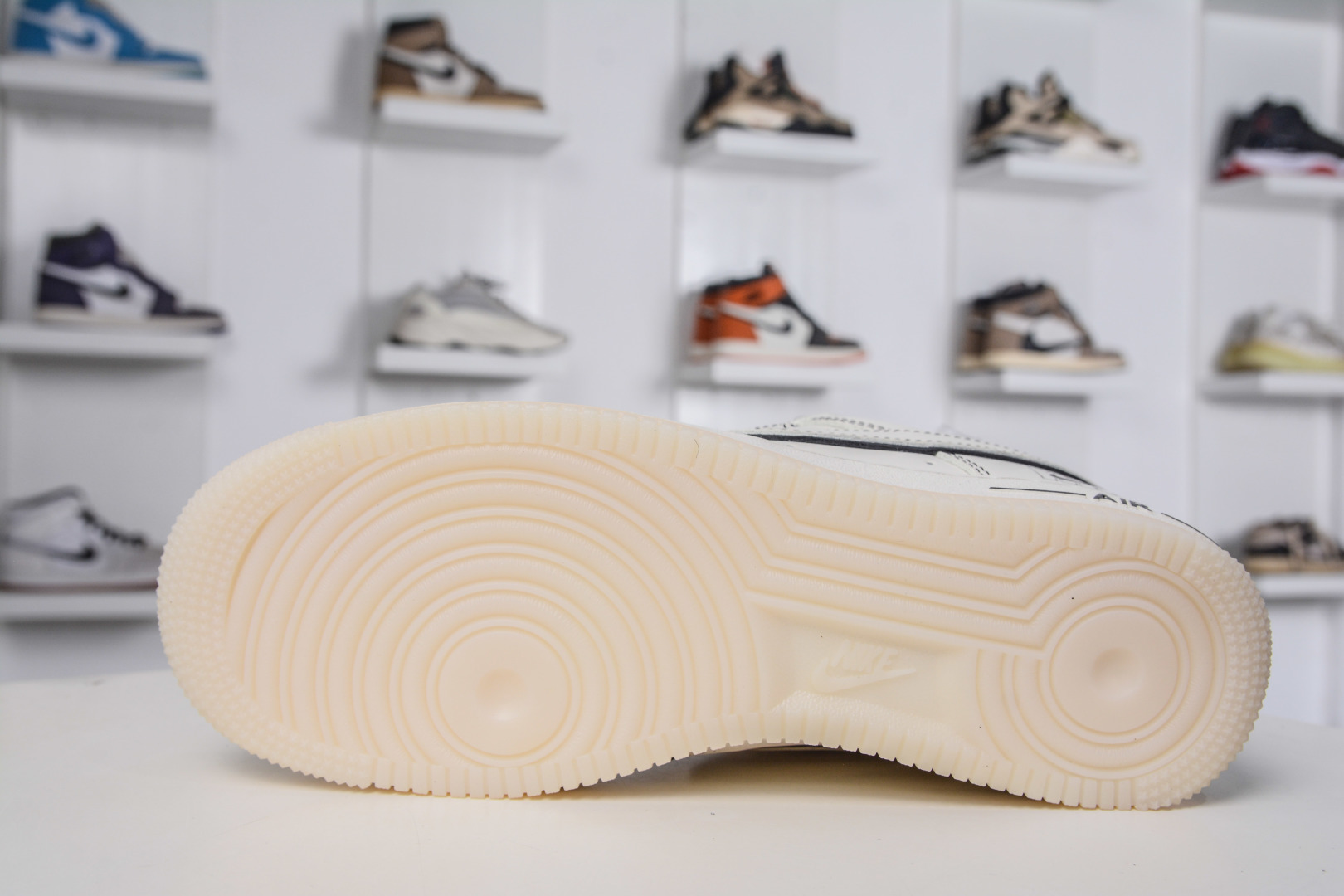 Nike Air Force 1 Low 07 x NIKE 耐克联名-米白黑 SM6668-115