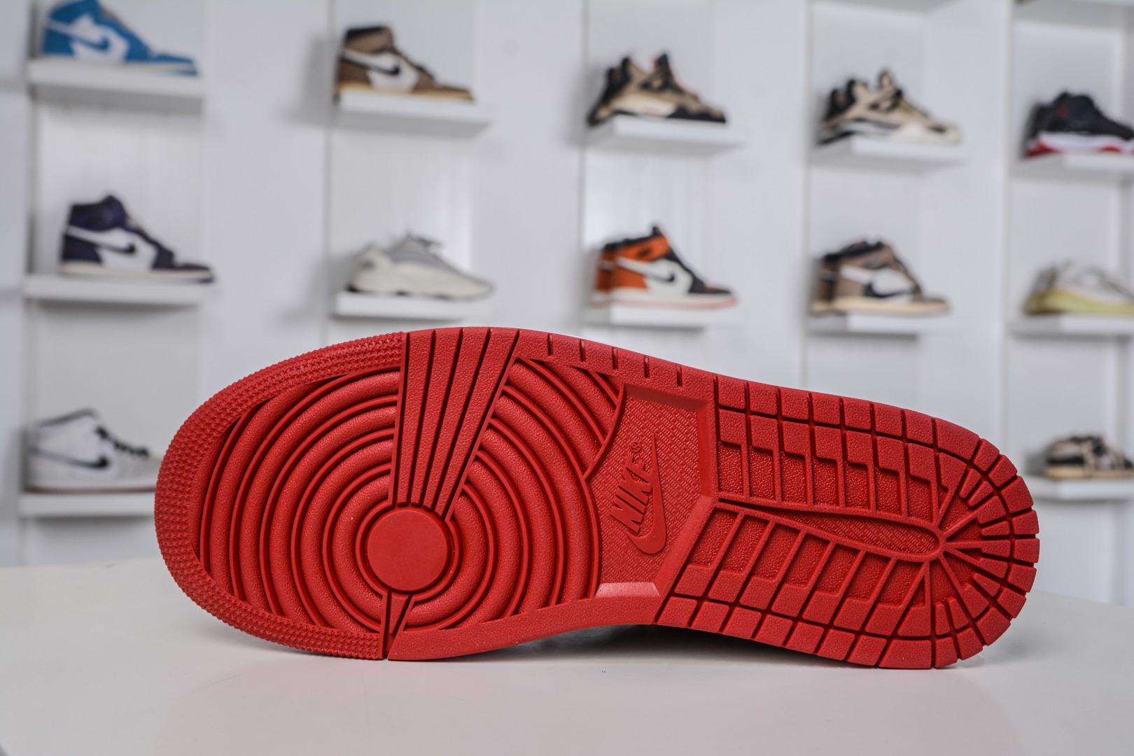 Air Jordan AJ1 Low 低帮 漆皮黑红 HV4089-006