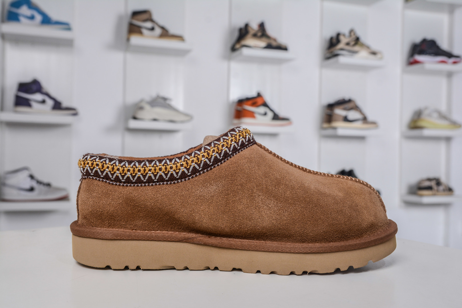 220 230 UGG Tazz 民族风薄底 栗色 5955 CHE-Chinese UA Cheap High Quatity Brand Clothes Bags handbags Sneakers wholesale wholesaler seller from China Factory suppliers Fashion Clothing Shoes best Quality Beautiful Price 220 230 UGG Tazz 民族风薄底 栗色 5955 CHE