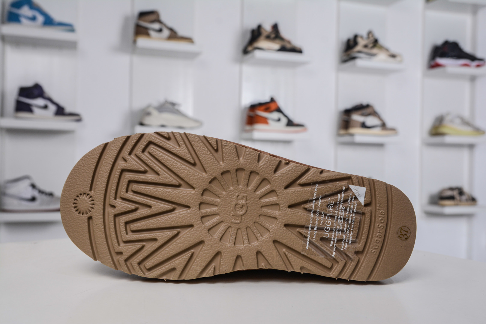 220 230 UGG Tazz 民族风薄底 栗色 5955 CHE-Chinese UA Cheap High Quatity Brand Clothes Bags handbags Sneakers wholesale wholesaler seller from China Factory suppliers Fashion Clothing Shoes best Quality Beautiful Price 220 230 UGG Tazz 民族风薄底 栗色 5955 CHE