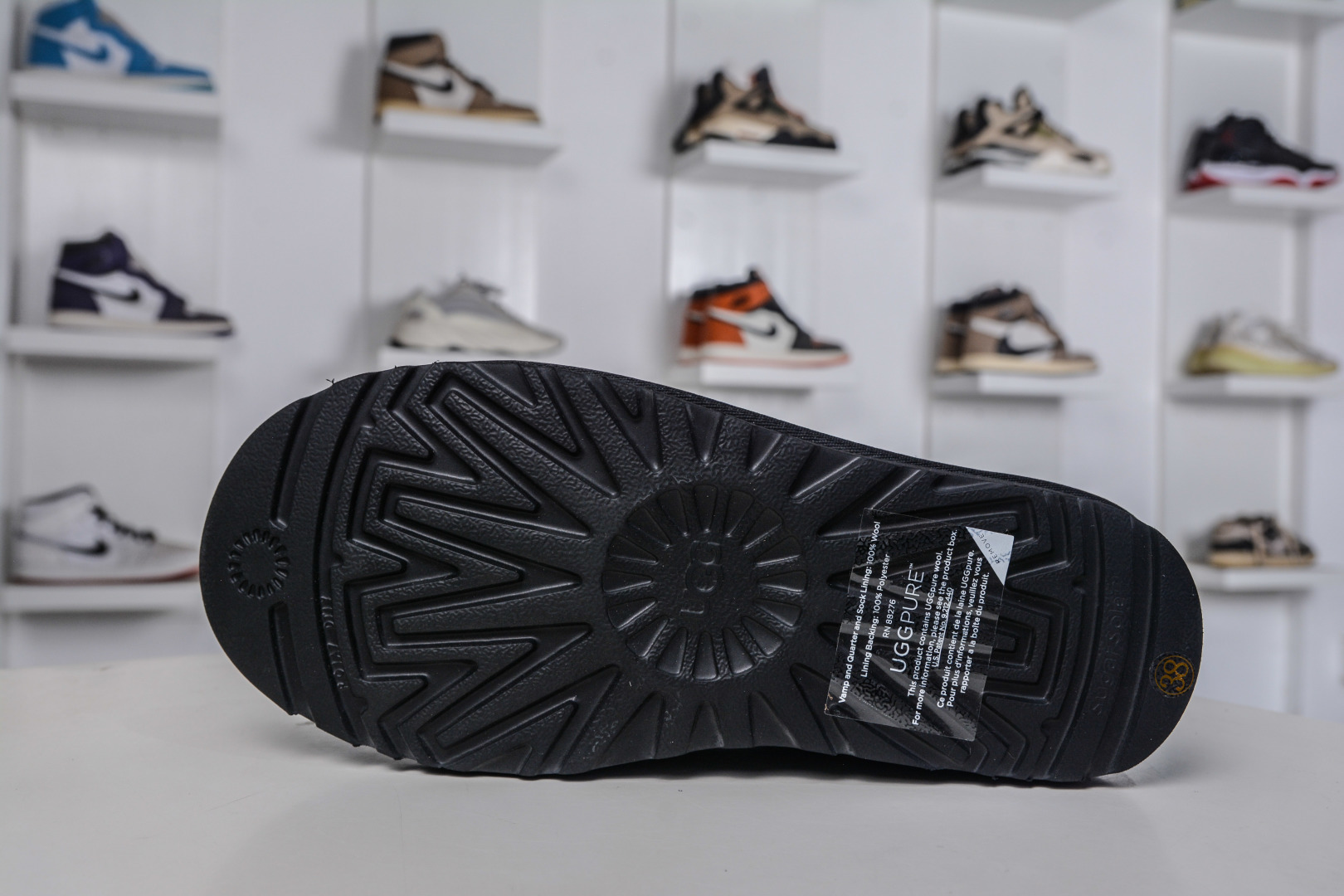 220 230 UGG Tazz 民族风薄底 黑色 男女款 小红书爆款 5955 BLK-Chinese UA Cheap High Quatity Brand Clothes Bags handbags Sneakers wholesale wholesaler seller from China Factory suppliers Fashion Clothing Shoes best Quality Beautiful Price 220 230 UGG Tazz 民族风薄底 黑色 男女款 小红书爆款 5955 BLK