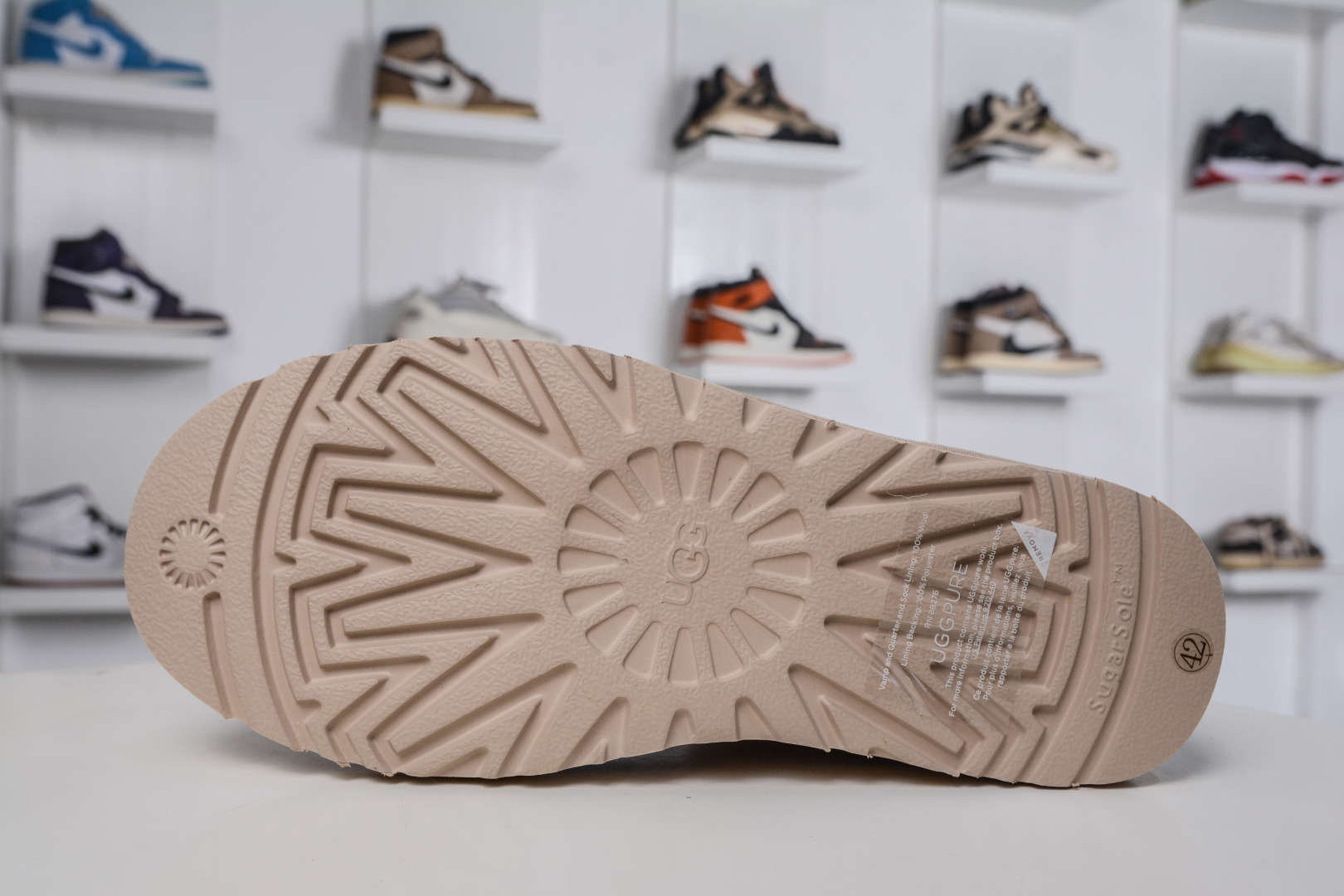 230 190 多版本供应 UGG Mini薄底 沙色 1116109-Chinese UA Cheap High Quatity Brand Clothes Bags handbags Sneakers wholesale wholesaler seller from China Factory suppliers Fashion Clothing Shoes best Quality Beautiful Price 230 190 多版本供应 UGG Mini薄底 沙色 1116109