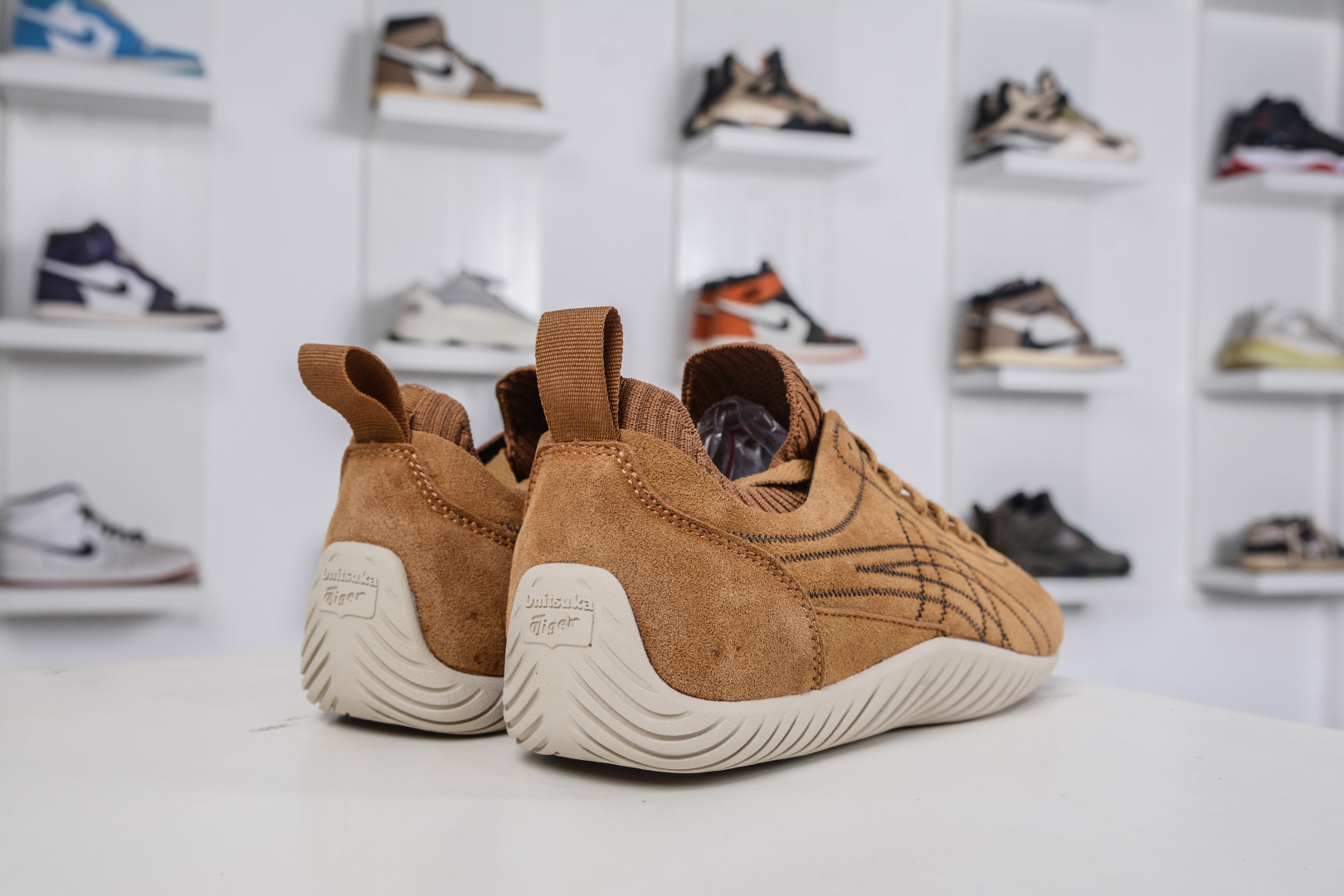 160 Onitsuka Tiger鬼冢虎 Sclaw 经典舒适 生活休闲鞋 时尚品牌 1183C489-200