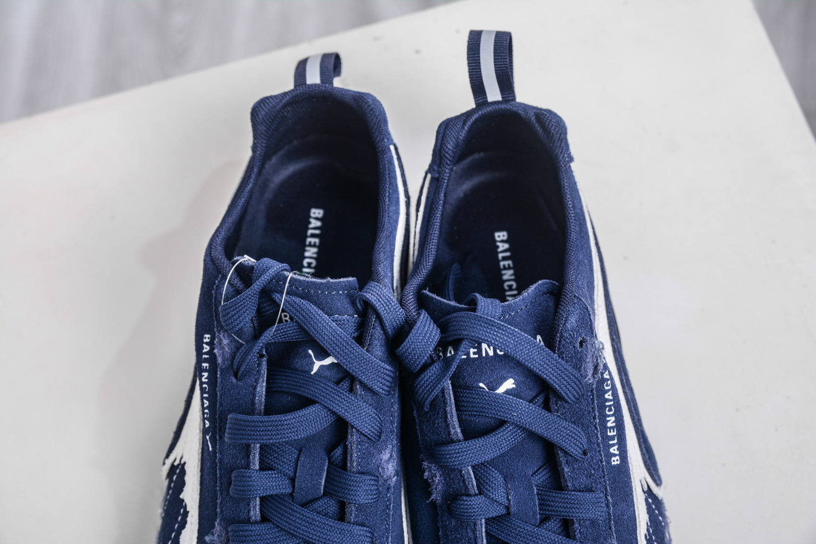 PUMA 彪马 x Balenciaga巴黎世家 Speedcat 系列 薄底鞋 牛皮绒面革 圆头做旧磨损 低帮 生活休闲鞋 406519-04