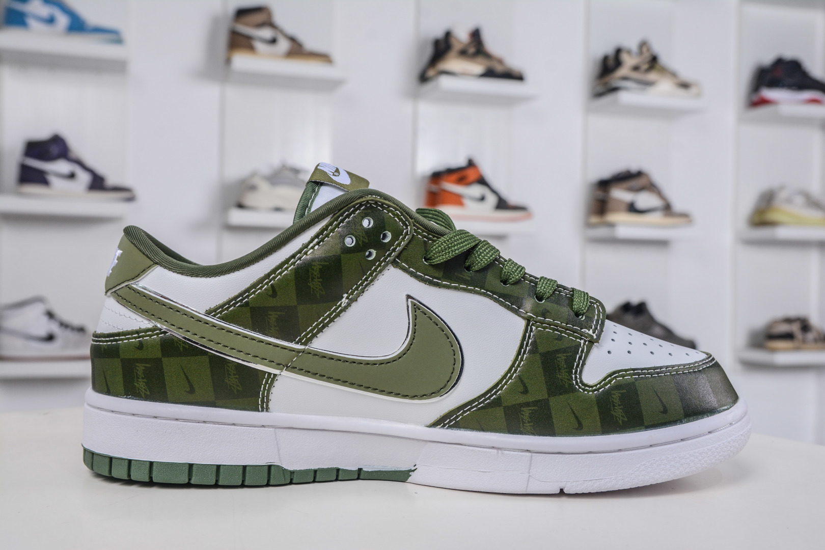 270 Nike SB Dunk Low X Stussy 斯图西联名-白绿迷彩 DG1988-010