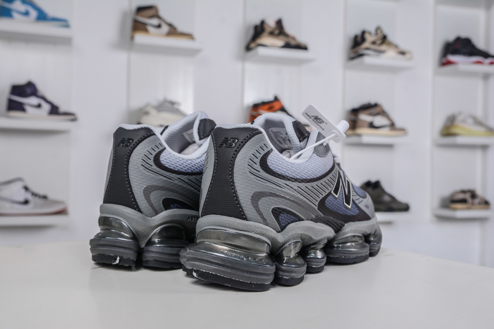 220 T版 New Balance NB2000 舒适百搭防滑耐磨低帮 休闲跑步鞋 U2000PCD-Chinese UA Cheap High Quatity Brand Clothes Bags handbags Sneakers wholesale wholesaler seller from China Factory suppliers Fashion Clothing Shoes best Quality Beautiful Price 220 T版 New Balance NB2000 舒适百搭防滑耐磨低帮 休闲跑步鞋 U2000PCD