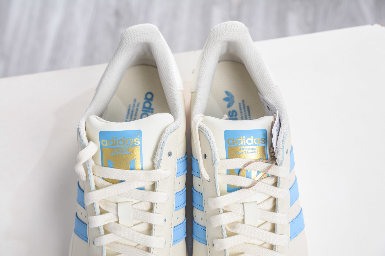 CS版 Adidas Originals Superstar 2025全新版本 贝壳头 JR1256-Top High Quatity Cheap Sneakers Fashion Clothing Clothes Bags handbags Shoes of all Brand wholesale With The best Quality And Beautiful Price from China Factory Chinese suppliers wholesaler seller CS版 Adidas Originals Superstar 2025全新版本 贝壳头 JR1256