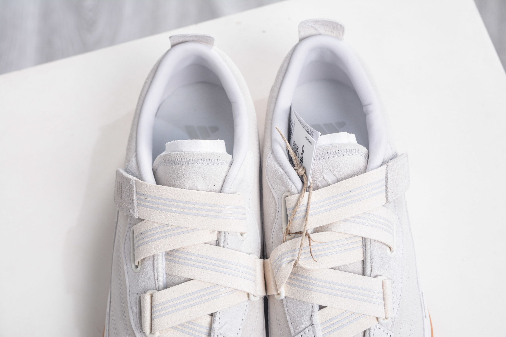 X版 阿迪达斯Adidas Fos Urban Reverie Low 城市幻想系列低帮机能芭蕾舞风魔术贴薄底休闲运动舒适训练鞋 JS0151-Top High Quatity Cheap Sneakers Fashion Clothing Clothes Bags handbags Shoes of all Brand wholesale With The best Quality And Beautiful Price from China Factory Chinese suppliers wholesaler seller X版 阿迪达斯Adidas Fos Urban Reverie Low 城市幻想系列低帮机能芭蕾舞风魔术贴薄底休闲运动舒适训练鞋 JS0151