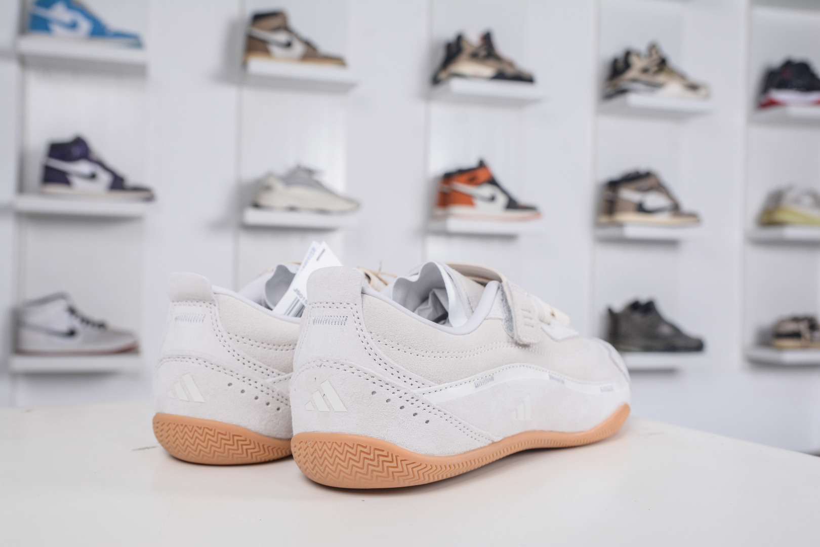 X版 阿迪达斯Adidas Fos Urban Reverie Low 城市幻想系列低帮机能芭蕾舞风魔术贴薄底休闲运动舒适训练鞋 JS0151-Top High Quatity Cheap Sneakers Fashion Clothing Clothes Bags handbags Shoes of all Brand wholesale With The best Quality And Beautiful Price from China Factory Chinese suppliers wholesaler seller X版 阿迪达斯Adidas Fos Urban Reverie Low 城市幻想系列低帮机能芭蕾舞风魔术贴薄底休闲运动舒适训练鞋 JS0151